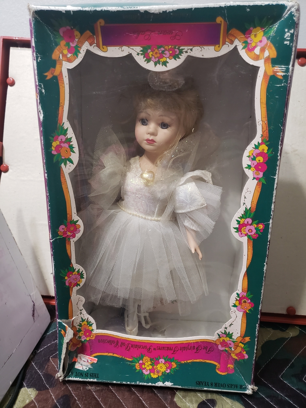 Vintage The Fairytale Treasures Porcelain Doll Luan Lake